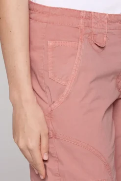 Basic Skater-Shorts mit Beintaschen beachy red