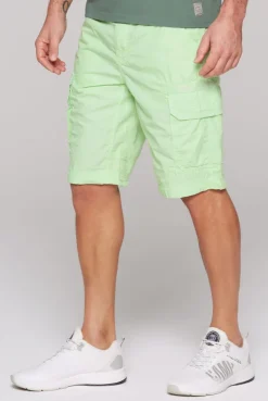 Cargo Shorts mit tonigen Tapes und Stickereien green lemon