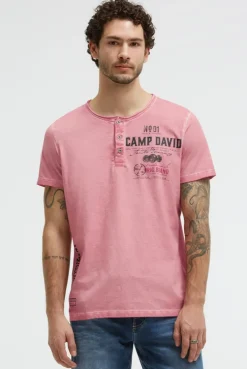 Henley-Shirt Oil Dyed mit Label Prints beachy red