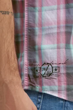 Kariertes Kurzarmhemd mit Logo Prints beachy red