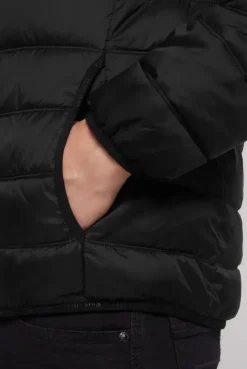 Leichte Steppjacke mit Kapuze black