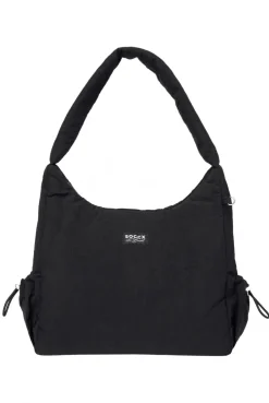 Leichte, wattierte Schultertasche black