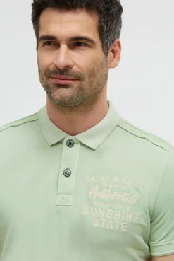 Pikee-Polo Kurzarm mit Rücken-Stickerei light mint