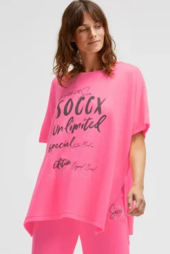 Poncho aus Flauschstrick mit Glimmer Print neon pink