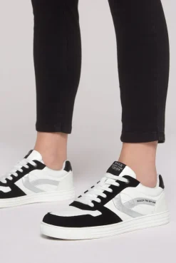 Retro Sneaker mit Artwork an der Seite black