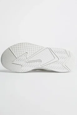 Slip On Sneaker im tonigen Materialmix white