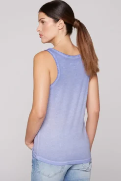 Sommertop Oil Dyed mit Print soft sky