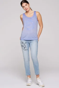 Sommertop Oil Dyed mit Print soft sky