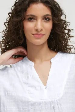 Strukturierte Crêpe-Bluse mit V-Öffnung opticwhite
