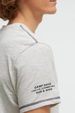 T-Shirt V-Neck mit Slub Stripes und Prints ivory