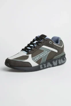 Urban Sneaker im Materialmix mit Logo-Sohle dark wood