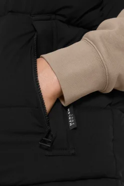 WA-LLY Puffer Vest black